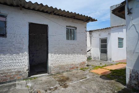 Casa à venda com 85m², 3 quartos e 2 vagasPátio