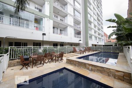 Apartamento à venda com 49m², 2 quartos e 1 vaga Apartamento à venda com 49m², 2 quartos e 1 vagaPiscina