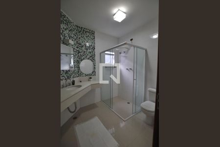 Casa à venda com 370m², 3 quartos e 3 vagasBanheiro