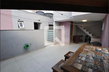 Casa à venda com 370m², 3 quartos e 3 vagasChurrasqueira