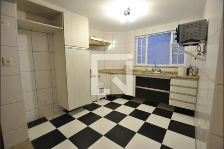 Casa à venda com 370m², 3 quartos e 3 vagasCozinha - Casa 02