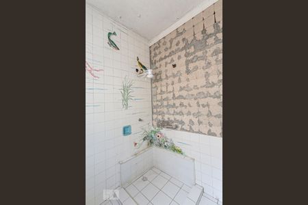 Casa à venda com 387m², 4 quartos e 2 vagas Casa à venda com 387m², 4 quartos e 2 vagasBanheiro 1