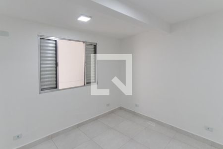 Quarto 2 de casa para alugar com 2 quartos, 78m² em Vila Constança, São Paulo