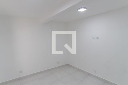 Quarto 2 de casa para alugar com 2 quartos, 78m² em Vila Constança, São Paulo