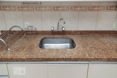 Apartamento à venda com 230m², 4 quartos e 2 vagas Apartamento à venda com 230m², 4 quartos e 2 vagasCozinha