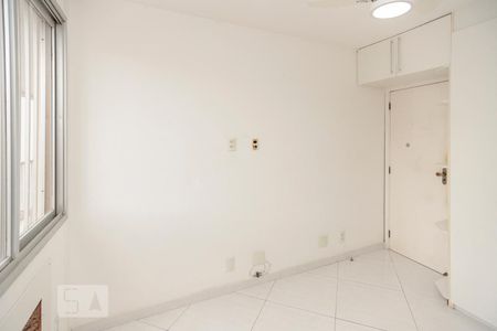 Apartamento à venda com 230m², 4 quartos e 2 vagas Apartamento à venda com 230m², 4 quartos e 2 vagasQuarto 1