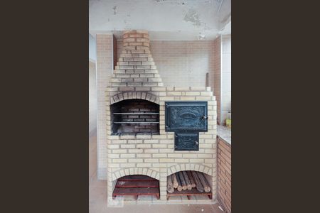 Apartamento à venda com 230m², 4 quartos e 2 vagas Apartamento à venda com 230m², 4 quartos e 2 vagasChurrasqueira