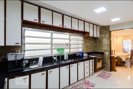 Casa à venda com 525m², 7 quartos e 2 vagasCozinha