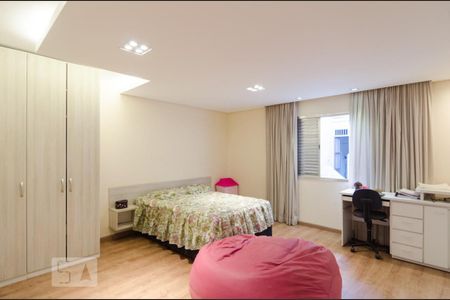 Casa à venda com 525m², 7 quartos e 2 vagasQuarto 3