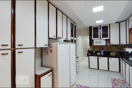 Casa à venda com 525m², 7 quartos e 2 vagasCozinha