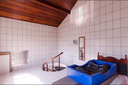 Casa à venda com 525m², 7 quartos e 2 vagasSótão