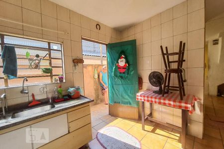 Casa à venda com 267m², 2 quartos e 5 vagas Casa à venda com 267m², 2 quartos e 5 vagasCozinha