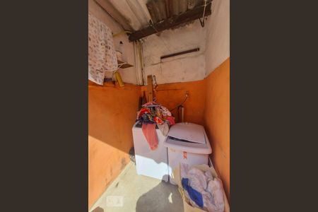 Casa à venda com 267m², 2 quartos e 5 vagas Casa à venda com 267m², 2 quartos e 5 vagasLavanderia