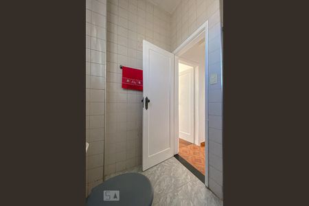 Apartamento à venda com 80m², 2 quartos e 1 vaga Apartamento à venda com 80m², 2 quartos e 1 vagaBanheiro