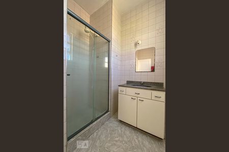 Apartamento à venda com 80m², 2 quartos e 1 vaga Apartamento à venda com 80m², 2 quartos e 1 vagaBanheiro