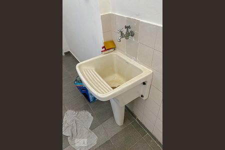 Apartamento à venda com 80m², 2 quartos e 1 vaga Apartamento à venda com 80m², 2 quartos e 1 vagaÁrea de Serviço