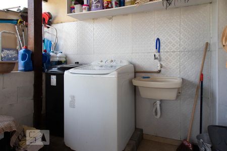 Casa de condomínio à venda com 315m², 4 quartos e 2 vagas Casa de condomínio à venda com 315m², 4 quartos e 2 vagasÁrea de serviço