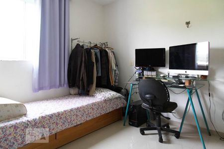 Casa de condomínio à venda com 315m², 4 quartos e 2 vagas Casa de condomínio à venda com 315m², 4 quartos e 2 vagasSuíte canadense 2