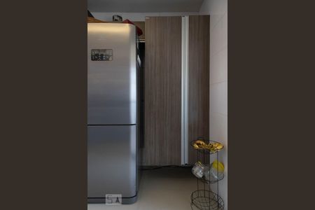 Casa de condomínio à venda com 315m², 4 quartos e 2 vagas Casa de condomínio à venda com 315m², 4 quartos e 2 vagasCozinha