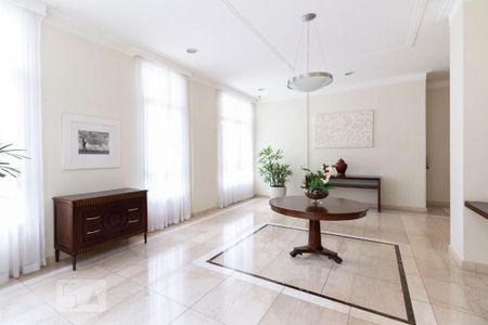 Apartamento à venda com 62m², 2 quartos e 2 vagas Apartamento à venda com 62m², 2 quartos e 2 vagasHall