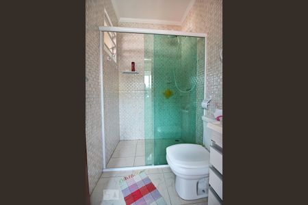 Casa à venda com 256m², 3 quartos e 2 vagasBanheiro Social 2 