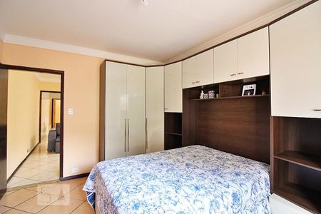 Casa à venda com 256m², 3 quartos e 2 vagasQuarto 2 