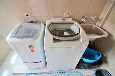 Casa à venda com 256m², 3 quartos e 2 vagasLavanderia