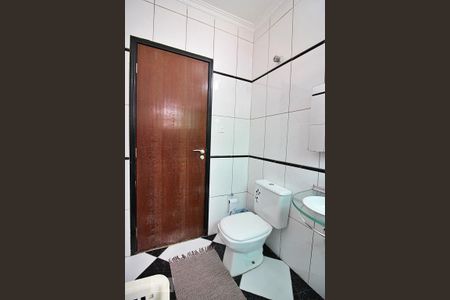 Casa à venda com 256m², 3 quartos e 2 vagasBanheiro Social