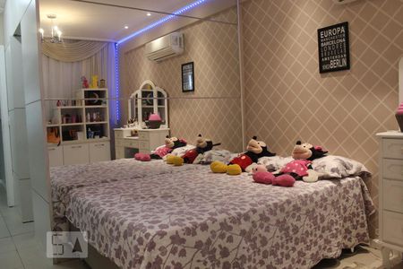 Casa de condomínio para alugar com 350m², 6 quartos e 2 vagasQuarto 3 - Suíte