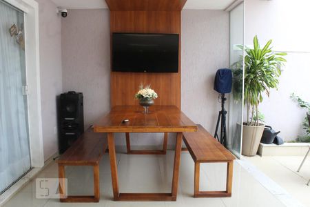 Casa de condomínio para alugar com 350m², 6 quartos e 2 vagasÁrea comum