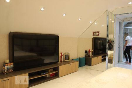 Casa de condomínio para alugar com 350m², 6 quartos e 2 vagasQuarto 5 - Suíte