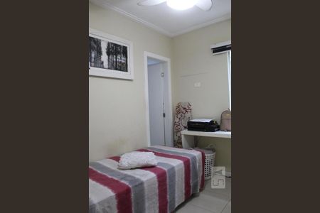 Casa de condomínio para alugar com 350m², 6 quartos e 2 vagasQuarto de Serviço