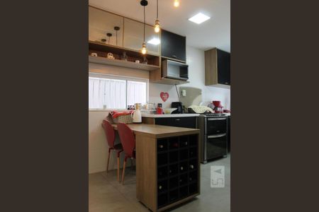 Casa de condomínio para alugar com 350m², 6 quartos e 2 vagasCozinha