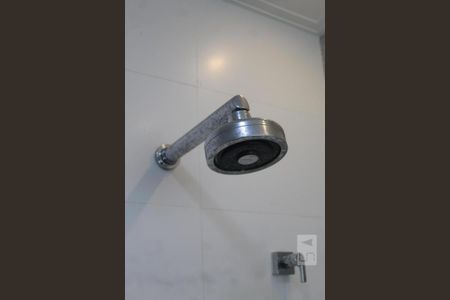 Casa de condomínio para alugar com 350m², 6 quartos e 2 vagasBanheiro da Suíte 3