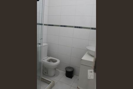 Casa de condomínio para alugar com 350m², 6 quartos e 2 vagasBanheiro de Serviço