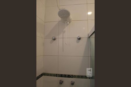 Casa de condomínio para alugar com 350m², 6 quartos e 2 vagasBanheiro da Suíte 2