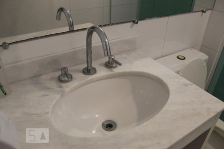 Casa de condomínio para alugar com 350m², 6 quartos e 2 vagasBanheiro da Suíte 1