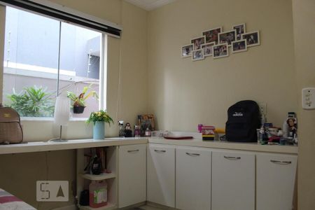 Casa de condomínio para alugar com 350m², 6 quartos e 2 vagasQuarto de Serviço