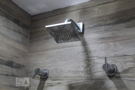 Casa de condomínio para alugar com 350m², 6 quartos e 2 vagasBanheiro da Suíte 5