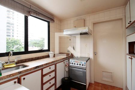 Apartamento para alugar com 200m², 3 quartos e 3 vagasCozinha