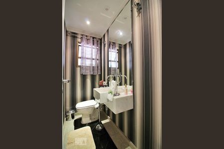 Apartamento à venda com 230m², 4 quartos e 3 vagasLavabo da Sala