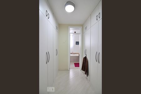 Apartamento à venda com 230m², 4 quartos e 3 vagasCloset do Quarto 1 - Suíte