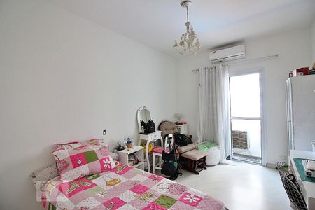 Apartamento à venda com 230m², 4 quartos e 3 vagasQuarto 2