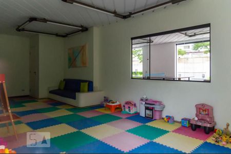 Apartamento à venda com 230m², 4 quartos e 3 vagas Apartamento à venda com 230m², 4 quartos e 3 vagasBrinquedoteca