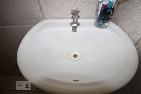 Casa à venda com 199m², 3 quartos e 2 vagasBanheiro Social