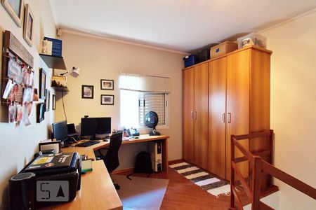 Casa à venda com 171m², 3 quartos e 3 vagas Casa à venda com 171m², 3 quartos e 3 vagasEscritório