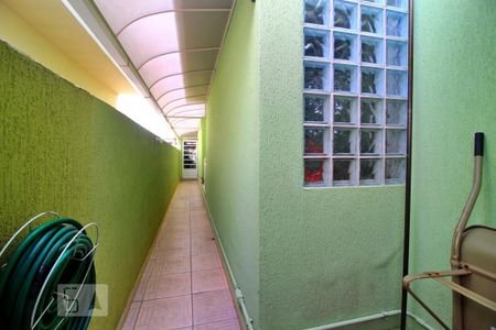 Casa para alugar com 241m², 3 quartos e 2 vagasCorredor