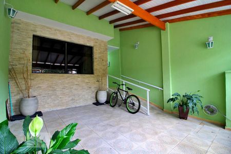 Casa para alugar com 241m², 3 quartos e 2 vagasGaragem