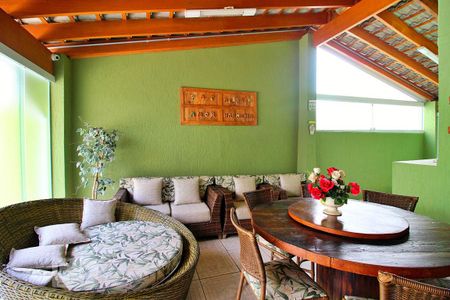 Casa para alugar com 241m², 3 quartos e 2 vagasÁrea de Lazer