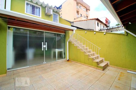 Casa para alugar com 241m², 3 quartos e 2 vagasÁrea Externa